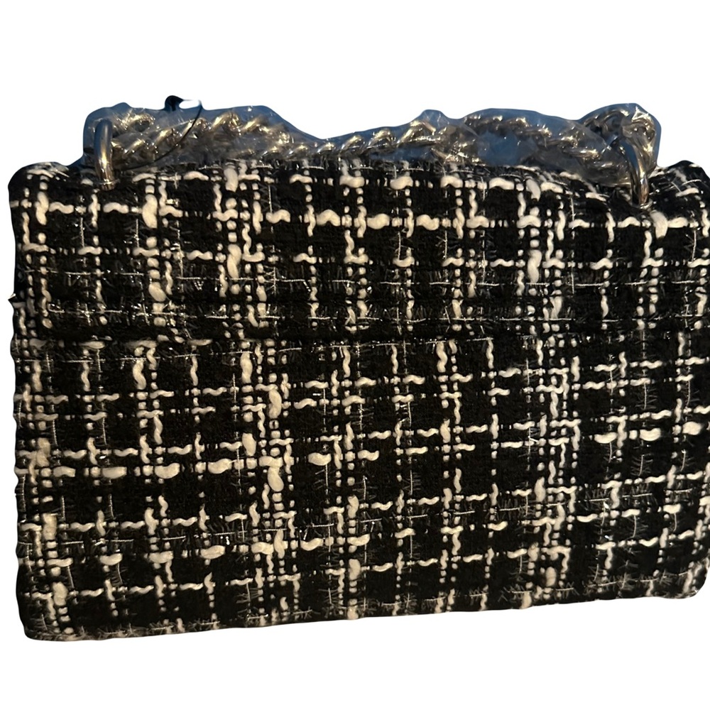 Badgley Mischka black & white tweed with silver tone hardware & heavy chain NWT - Picture 2 of 7